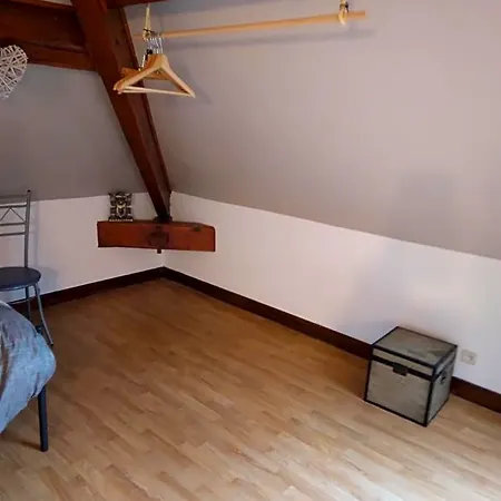 D'hotes La Maison De Monsieur Chaussette Frühstückspension
